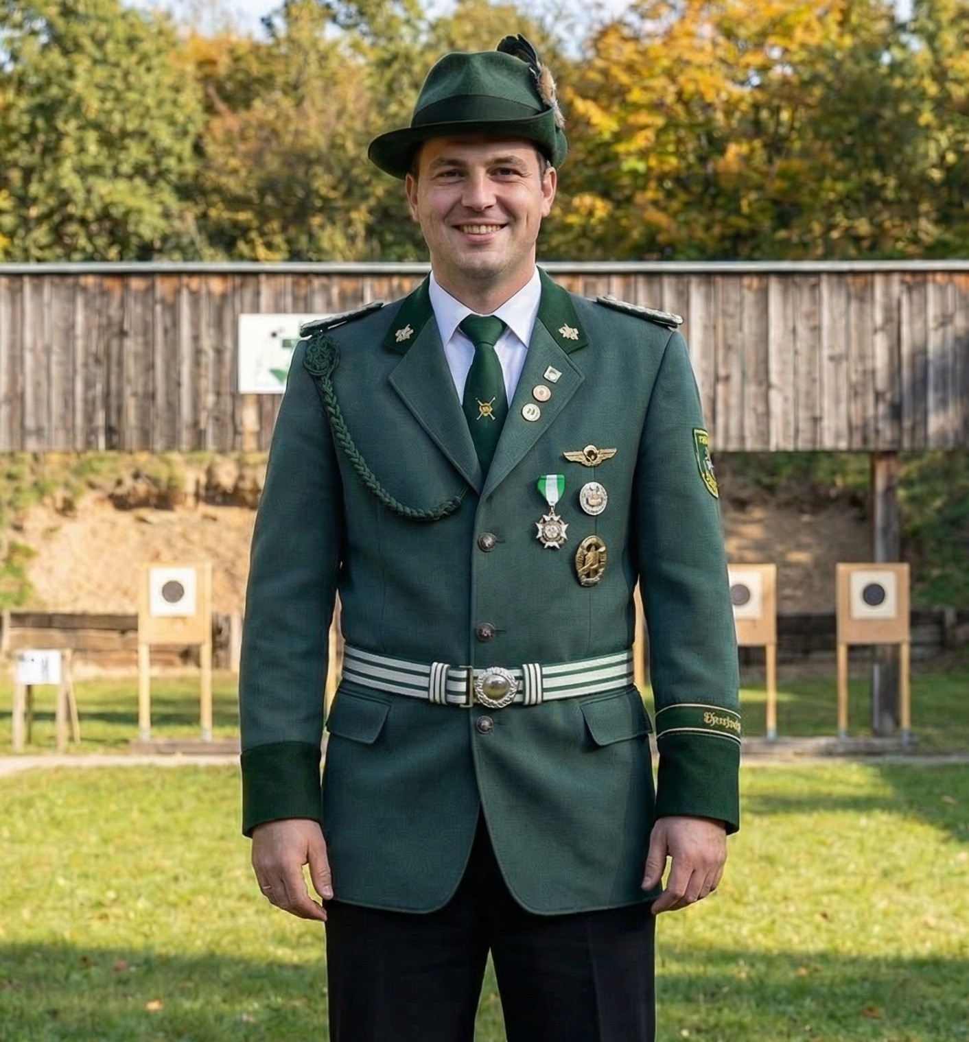 Produktbild 3 von Feldbinde silber mit grünen Streifen (grün National)